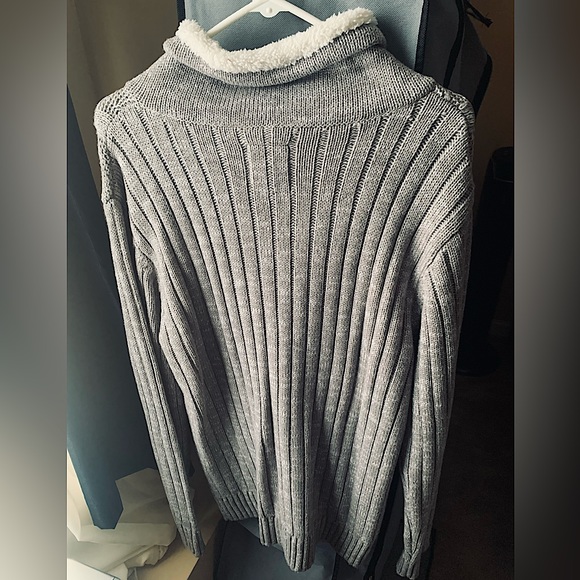 Rue 21 Cable Knit Sweater - Picture 2 of 2
